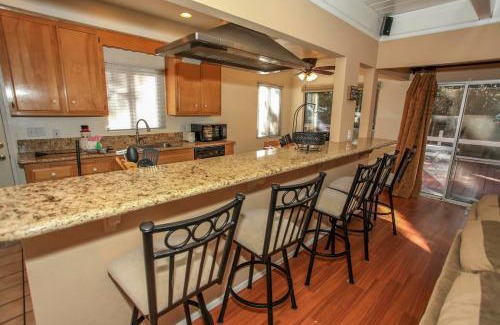 Summit Estates House | Cozy up to Summit-1651 by Big Bear Vacations