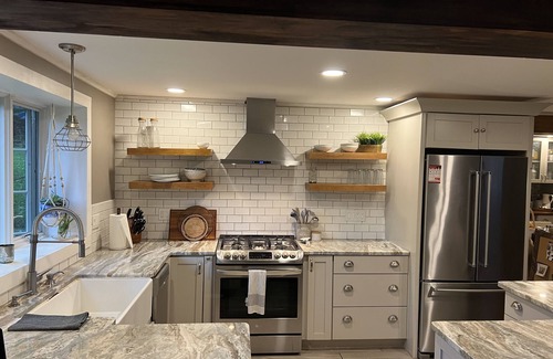Holderness House | Cozy, updated 3bd home in Holderness-Squam Lake- walk to town-AC!