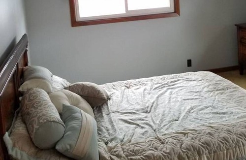 Fond du Lac Apartment | Cozy Upper on Lake Winnebago