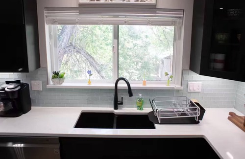 Vecinos Del Bosque House | Cozy Upscale Casita