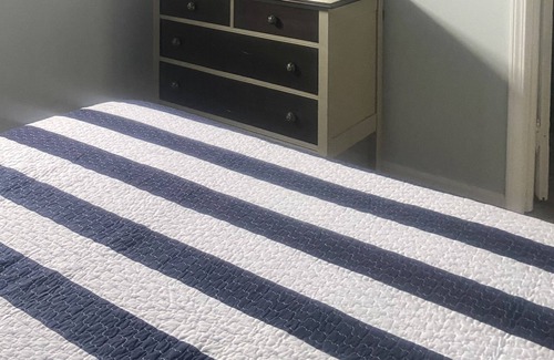 Portage Apartment | Cozy upstairs New Remodeled apartment .. In Down Town Portage