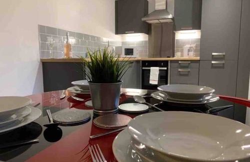Wolverhampton Apartment | Cozy Urban Apartment in Wolverhampton