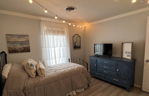 Mystic Island House | Cozy Family Friendly Waterfront Property in Mystic Island, NJ