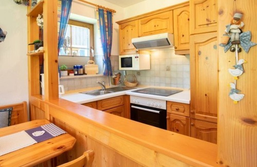 Missen Apartment | Cozy vacation apartment with south-facing balcony and comfort SH 4/5 - Ferienapartments