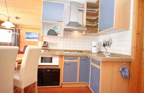 Konigsleiten Apartment | Cozy vacation apartment for 5 people, close to the elevator with a quiet south-facing terrace