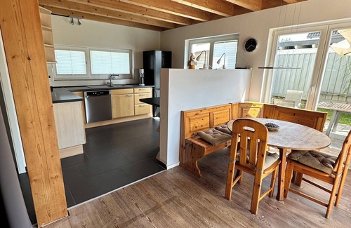 Helden Apartment | Cozy vacation apartment, fully equipped 80 sqm with garden and underfloor heating