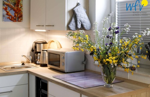 Seedorf Apartment | Cozy vacation apartment on Lake Neuensien in Sellin