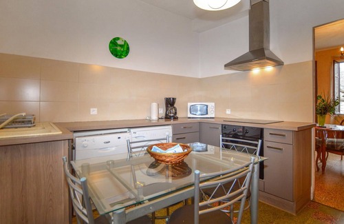 Ocana Apartment | Cozy vacation apartment with mountain views on the beautiful island, Corsica.