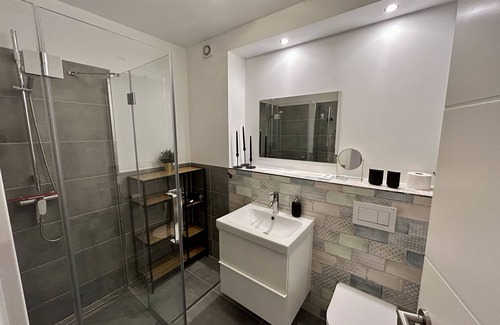 Exerzierplatz Apartment | Cozy vacation apartment with balcony and parking space - central and quiet location