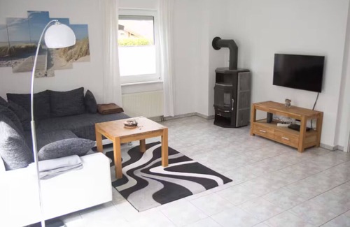 Wangerland House | Cozy vacation property in the center of Hooksiel
