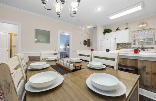 Central Myrtle Beach Condo | Cozy Vibes 2BR 2BA Golf Front Villa
