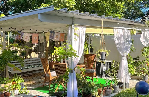 Meadowlawn House | Cozy~Vibrant~Chill, 10m to downtown, 15m to Tampa