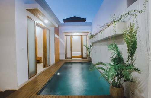 Lodtunduh Villa | Cozy villa in Ubud, Bali, Indonesia with natural views and private swimming pool
