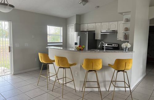 Deltona Lakes Villa | Cozy Villa near Daytona Beach Pet- friendly