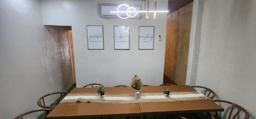 Bacoor City Villa | Cozy Villa with Pool for family or couples