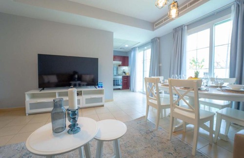 Arabian Ranches Villa | Cozy Villa with Private Garden & BBQ