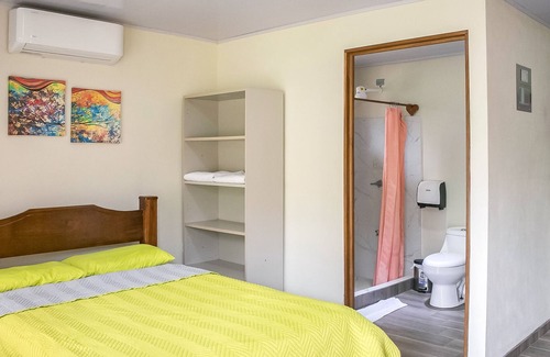 Arenal Hot Springs Apartment | Cozy villa with volcano views, fast WiFi, kitchenette & hammock - dog-friendly