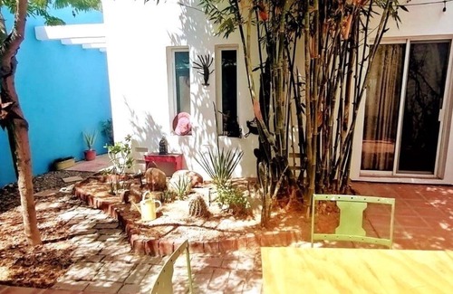 Esterito House | Cozy vintage house with studio near Malecon and Centro