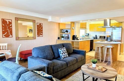Waikiki Condo | Cozy Waikiki Vacation Rental with Partial Ocean Views - Great for families!