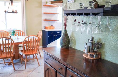 Copperfield House | Cozy Walnut Creek Home in Austin