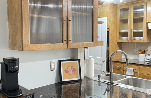 Park Central Condo | Cozy warm Condo 10min from Downtown