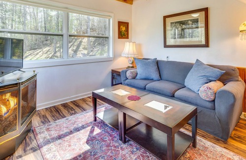 Mars Hill Cottage | Cozy Weaverville Cabin - 18 Mi to Wolf Ridge!