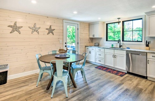Wells House | Cozy Wells Getaway with Hot Tub - 4 Mi to Beach!