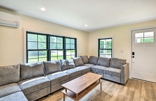 Wells House | Cozy Wells Getaway with Hot Tub - 4 Mi to Beach!