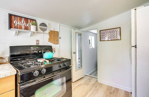 Collins House | Cozy Wickenburg Abode: Explore the Wild West!