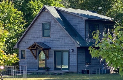 Charlevoix Ski Chalet | Cozy Winery Chalet - 5 miles south of Downtown Charlevoix