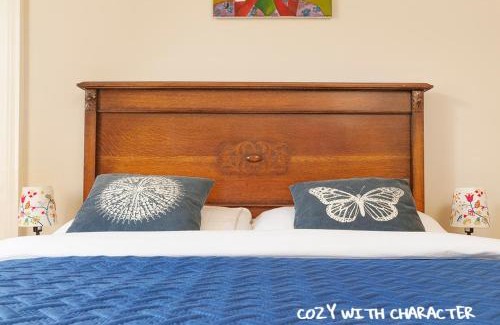 Leith Apartment | Cozy with Character Vibrant Cottage Style Flat at Leith Links Park