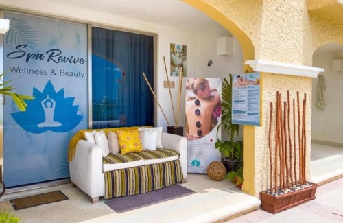 Puerto Juarez Apartment | Cozy with hotel amenities and access