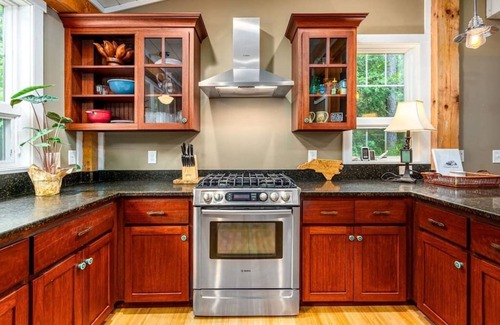 Bynum House | Cozy Wooded barndominium near Chapel Hill