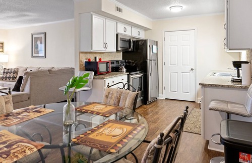 Florence Condo | Cozy Work Friendly Condo in Florence