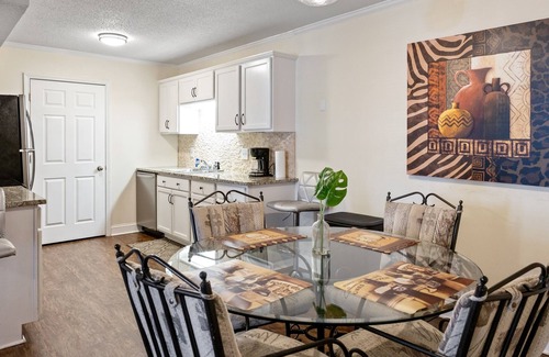 Florence Condo | Cozy Work Friendly Condo in Florence
