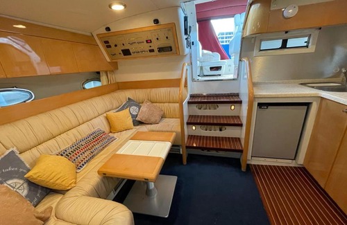 Sant Adria de Besos Boat Rental | Cozy yacht lodge in Barcelona with boat tour option
