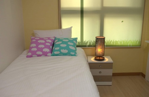 Sinchon-dong House | Cozybox Guesthouse