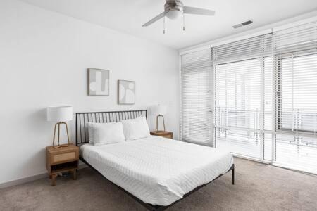 Downtown Indianapolis Apartment | CozySuites 2BD Bottleworks Indianapolis #2