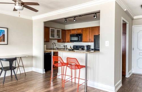 Old Louisville Apartment | Cozysuites 800 Tower 2BR w sky Pool gym 26