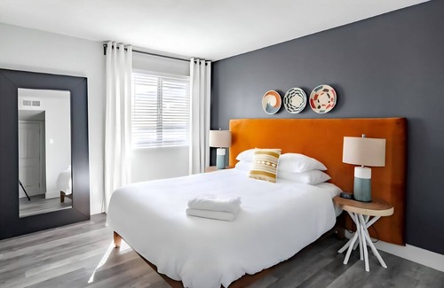 Goebel Apartment | CozySuites at Camelback