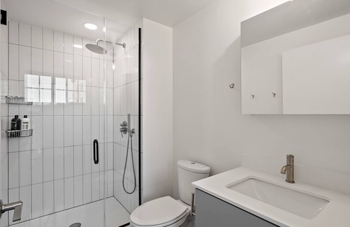 Warehouse District Apartment | CozySuites NLG - Modern 2BR condo #13