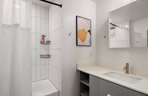 Warehouse District Apartment | CozySuites NLG - Modern 2BR condo #13