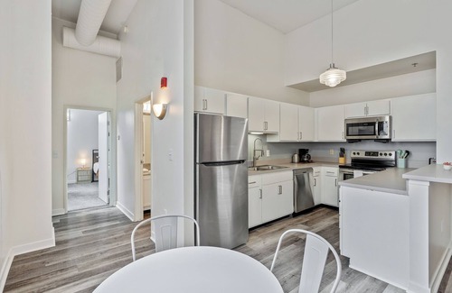 Mile Square Apartment | CozySuites The Block Skybridge Access