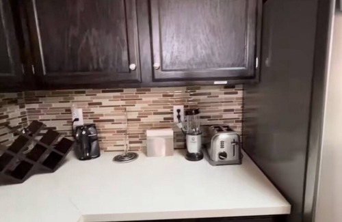 Casas Adobes House | CozyWillow Centrally located in a quiet neighborhood in Tucson