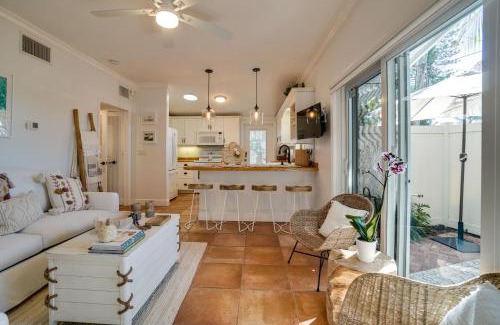 Holmes Beach House | Cozzi Cottage located only steps to the white sandy beaches complete with rooftop terrace