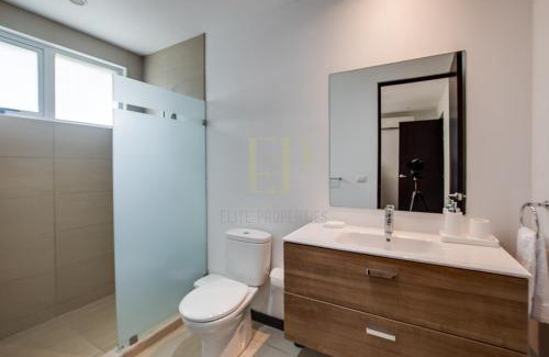 Santa Ana Apartment | CR MARIPOSA RENTALS Luxurious Apartment in Lindora