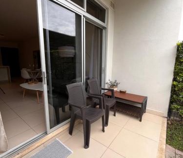 Santa Ana Apartment | CR MARIPOSA RENTALS SANTA ANA RIVERPARK 2 BR, 2BH, Pool, Gym, WALK EVERYWHERE