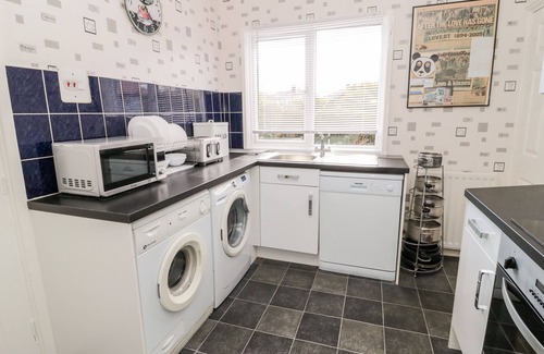 Embleton Cottage | CRA-NA-GE, family friendly, with a garden in Embleton
