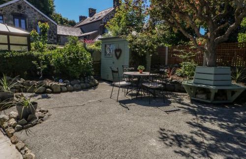 Llanfairfechan House | Crabapple Cottage