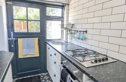 Llanfairfechan Cottage | Crabapple Cottage